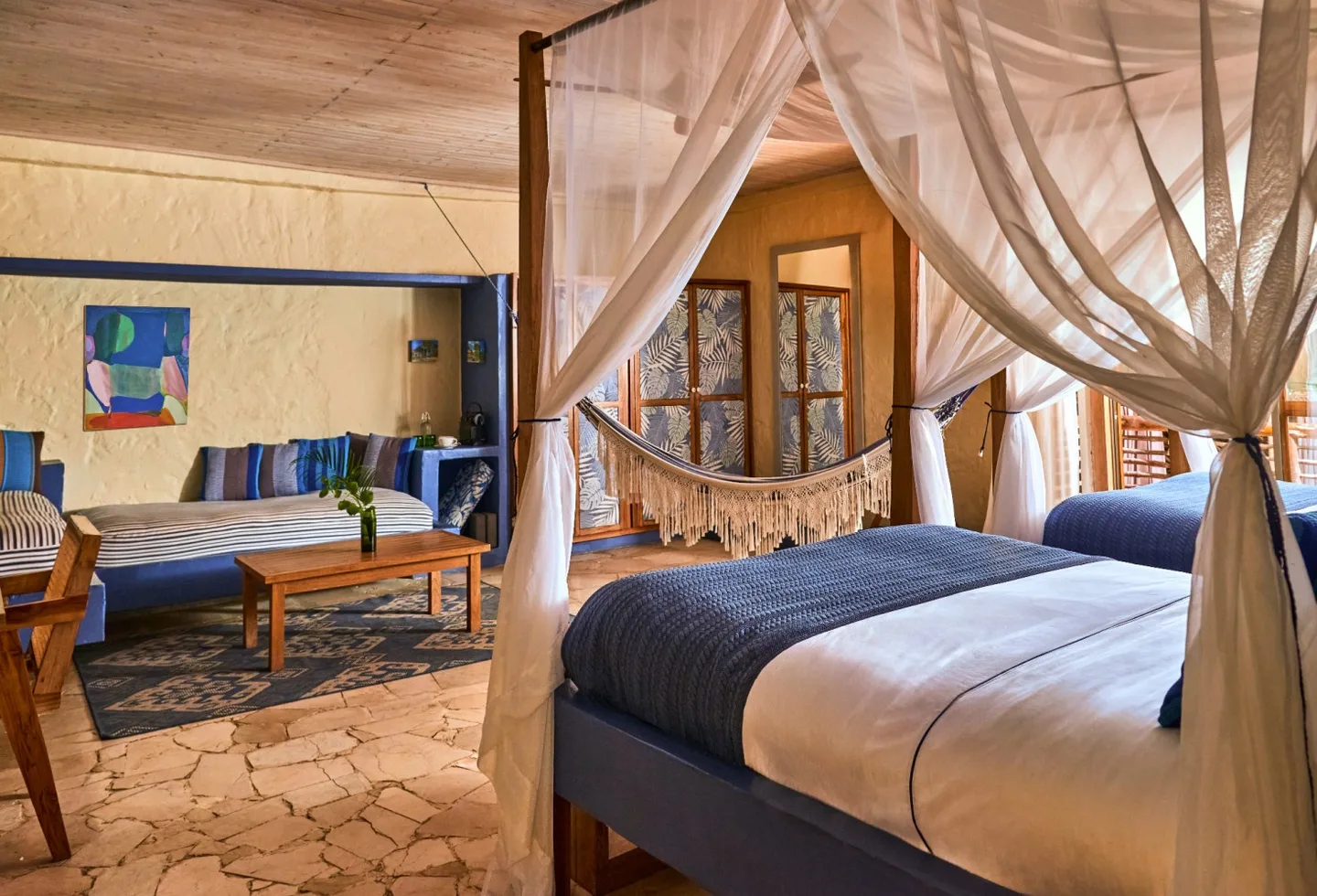 Bedroom — Superior Family - Twin — Blue Apple Beach, Playa Mamón, Isla Tierra Bomba